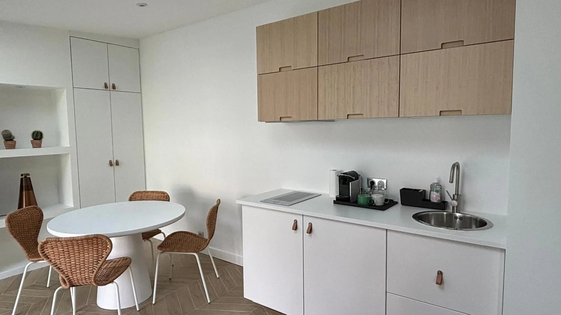 Charmante Maison 2 Pieces Proche Centre-Ville Bagneux  0*, Bagneux (Hauts-de-Seine)